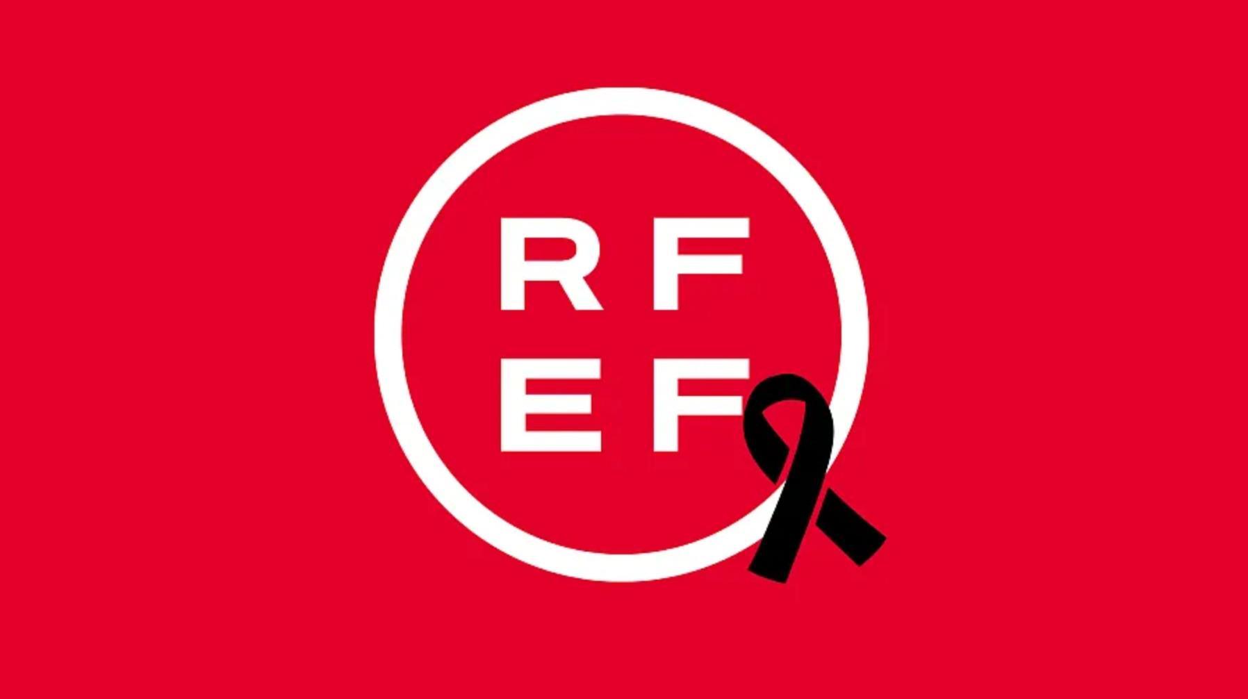 乐鱼体育官方平台-官方：本周末西甲、西乙赛前将为西班牙高铁事故遇难者默哀1分钟